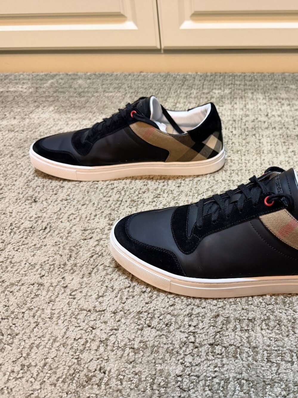 Burberry Men's Reeth Sneaker - Size 44 - Picture 3 of 13